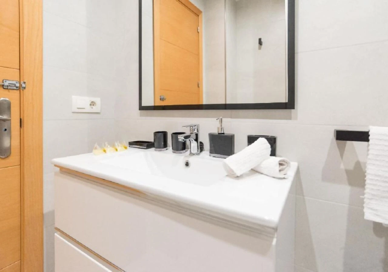Apartment 1CS